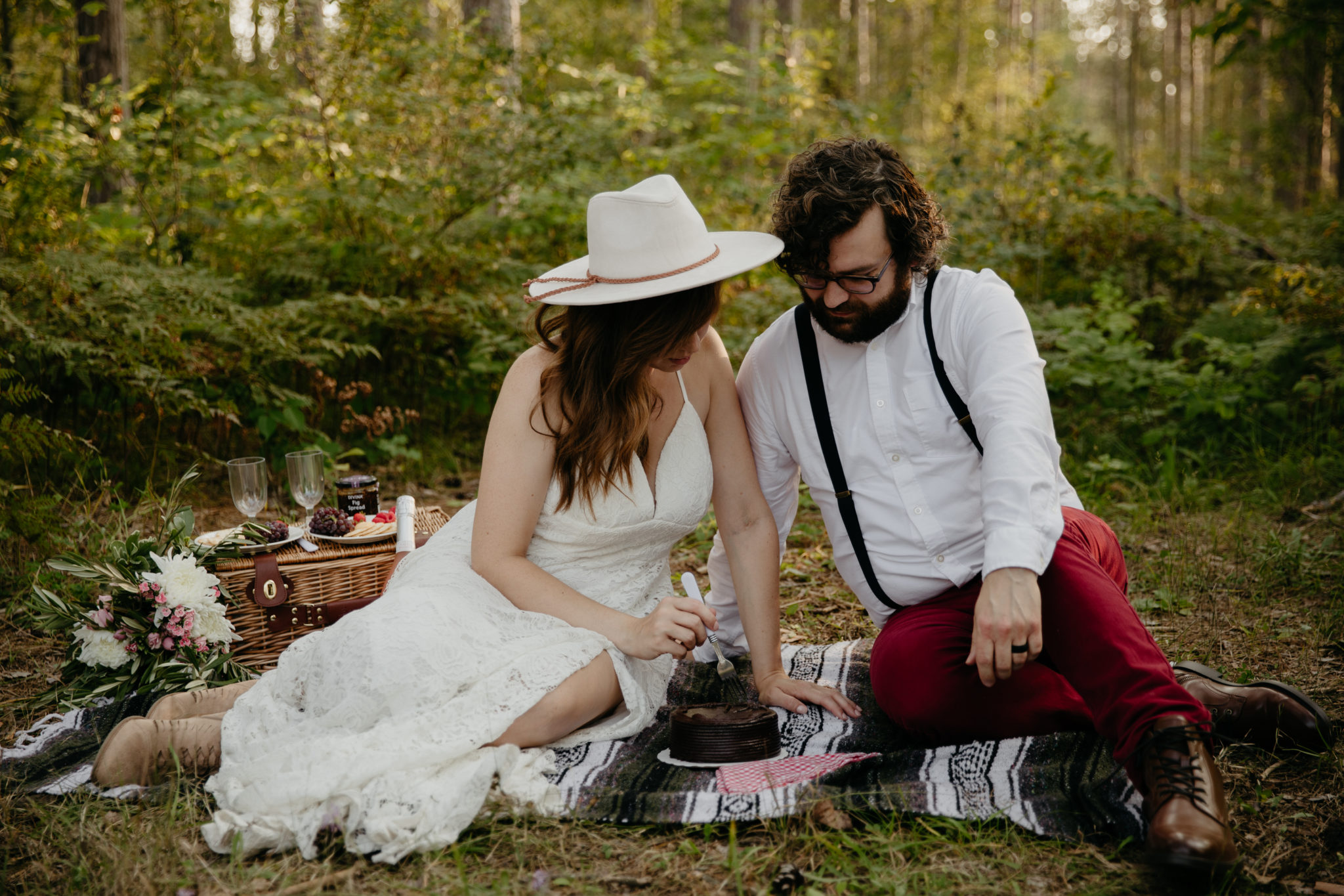 The prettiest forest picnic // Michigan elopement at Manistee Forest