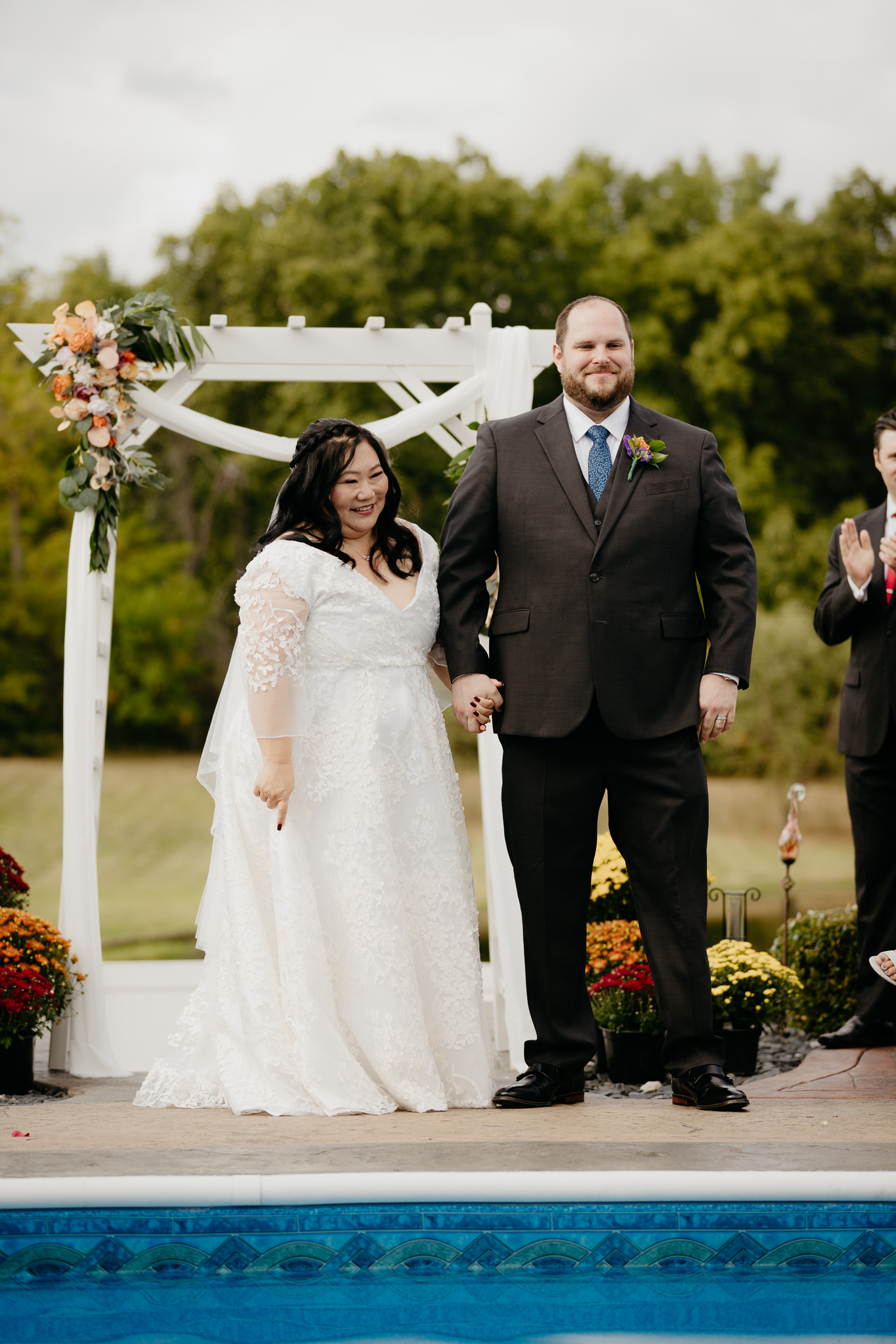 Fort Wayne Backyard Wedding in Indiana || Fall Ceremony