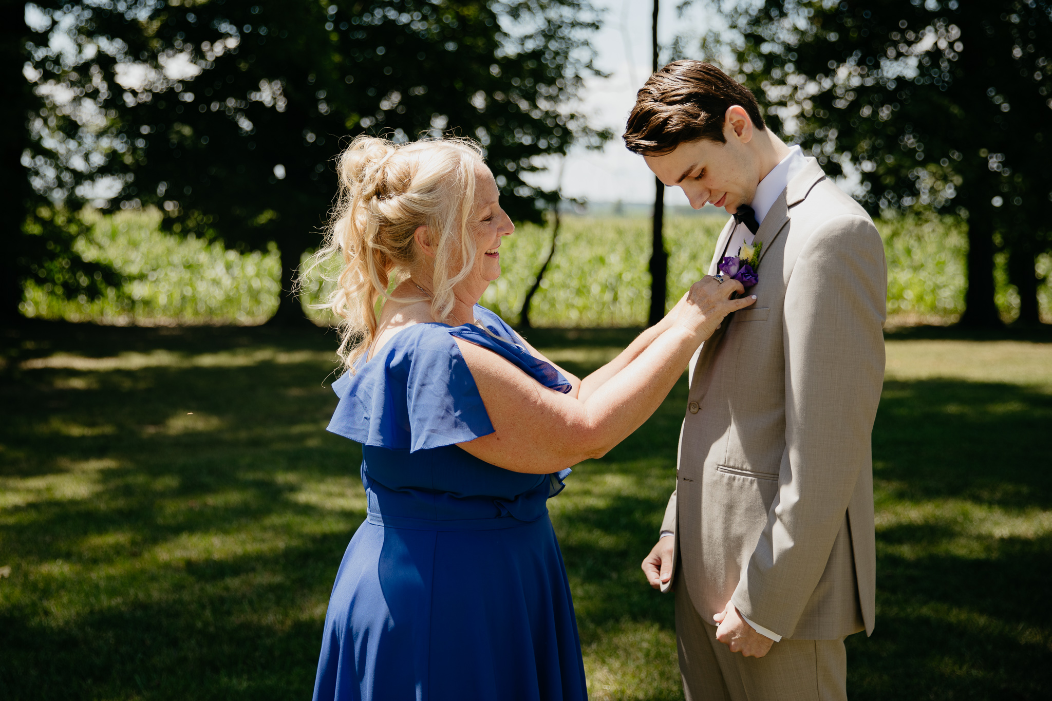 Intimate Outdoor Indiana Wedding // Getting Ready with the Guys