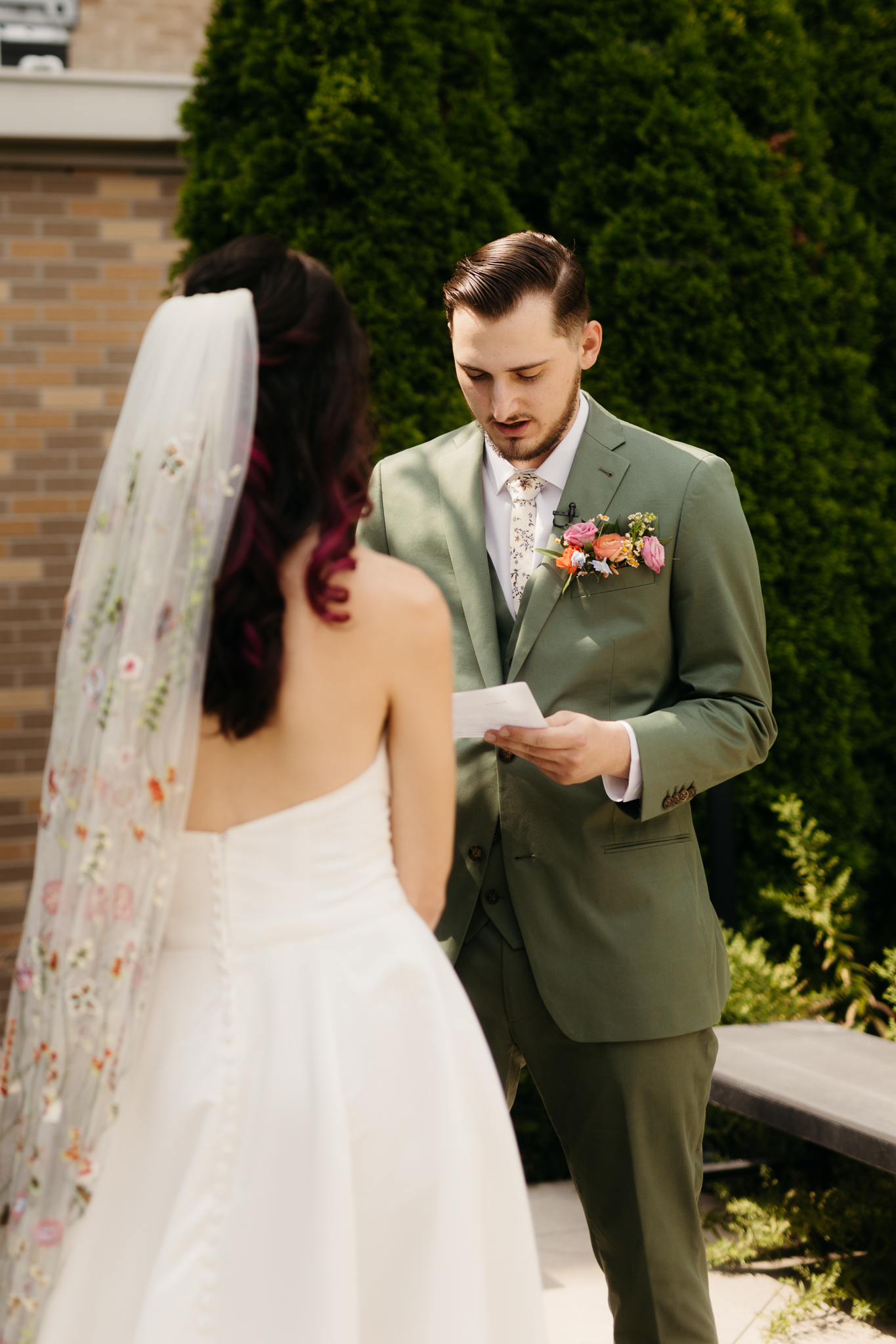 The Prettiest Fort Wayne Botanical Gardens Wedding at Foellinger-Freimann Botanical Conservatory