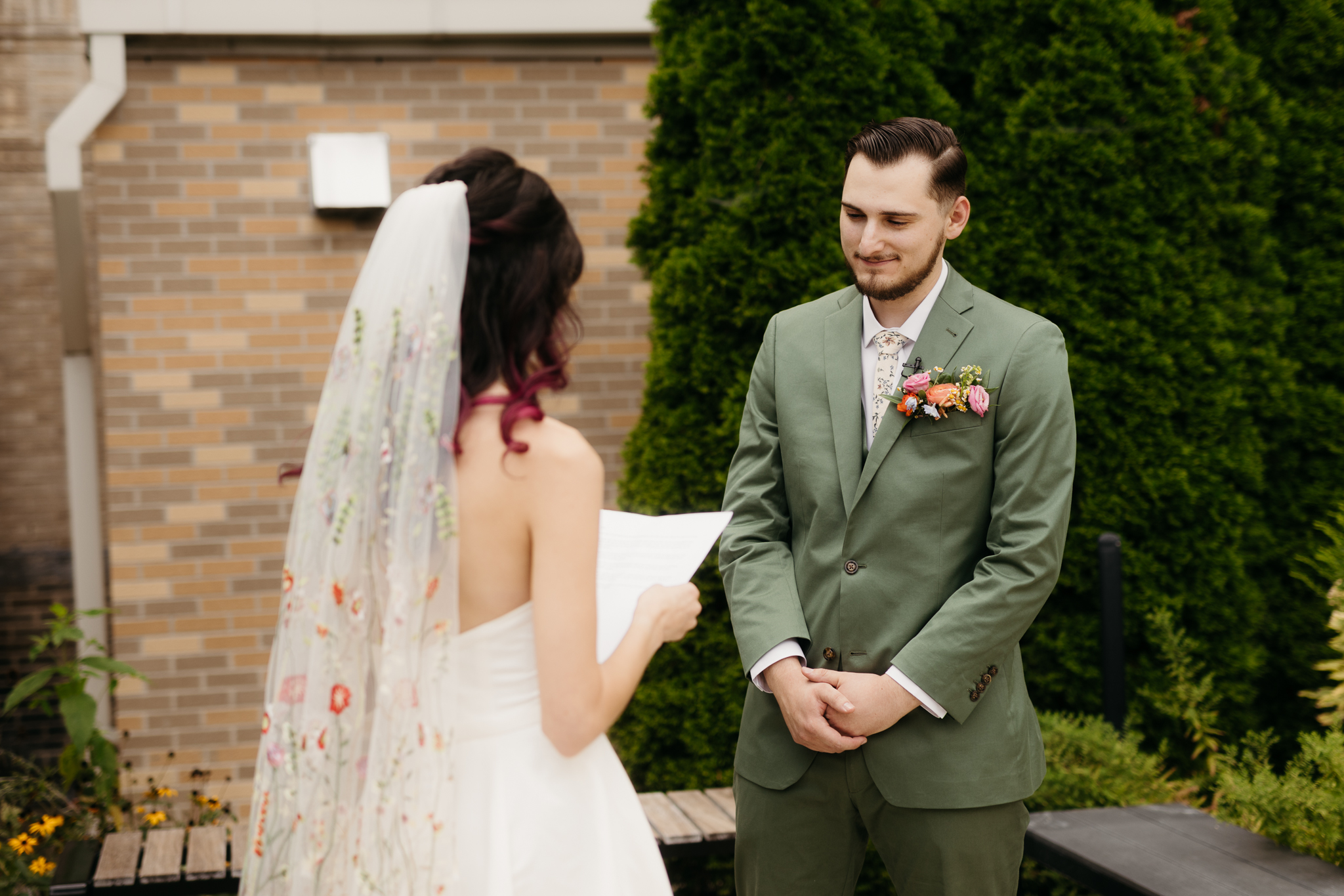 The Prettiest Fort Wayne Botanical Gardens Wedding at Foellinger-Freimann Botanical Conservatory