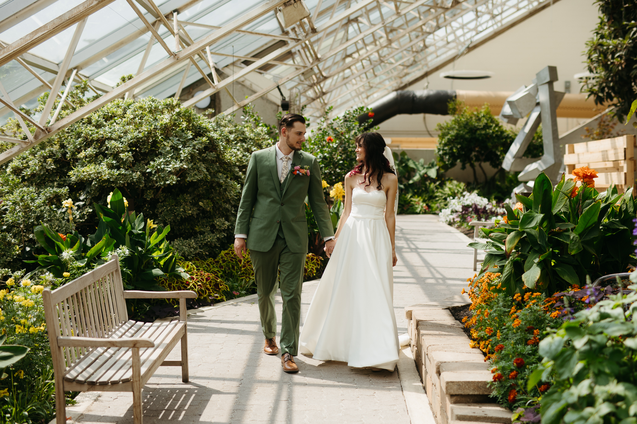 The Prettiest Fort Wayne Botanical Gardens Wedding at Foellinger-Freimann Botanical Conservatory