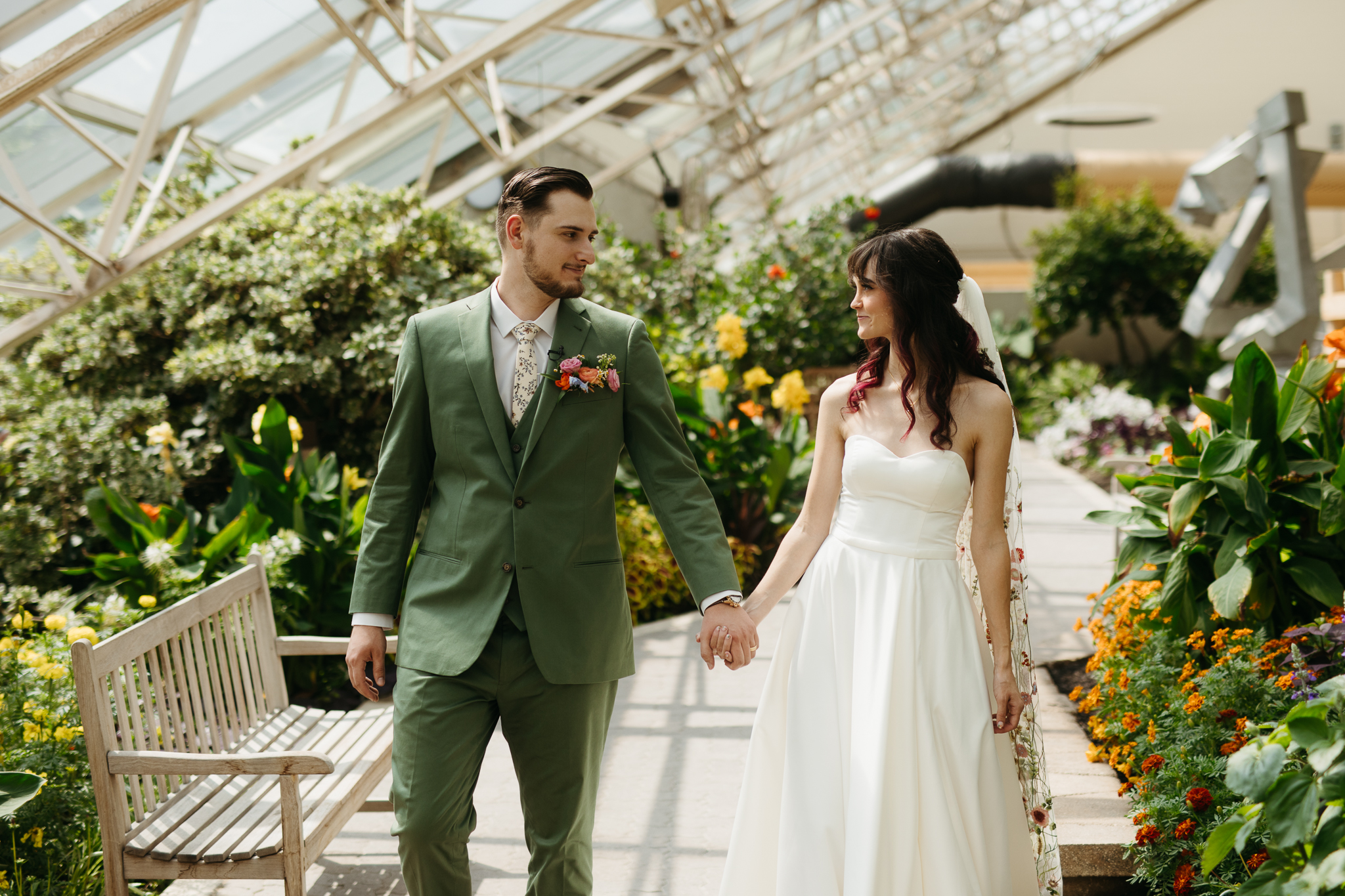 The Prettiest Fort Wayne Botanical Gardens Wedding at Foellinger-Freimann Botanical Conservatory