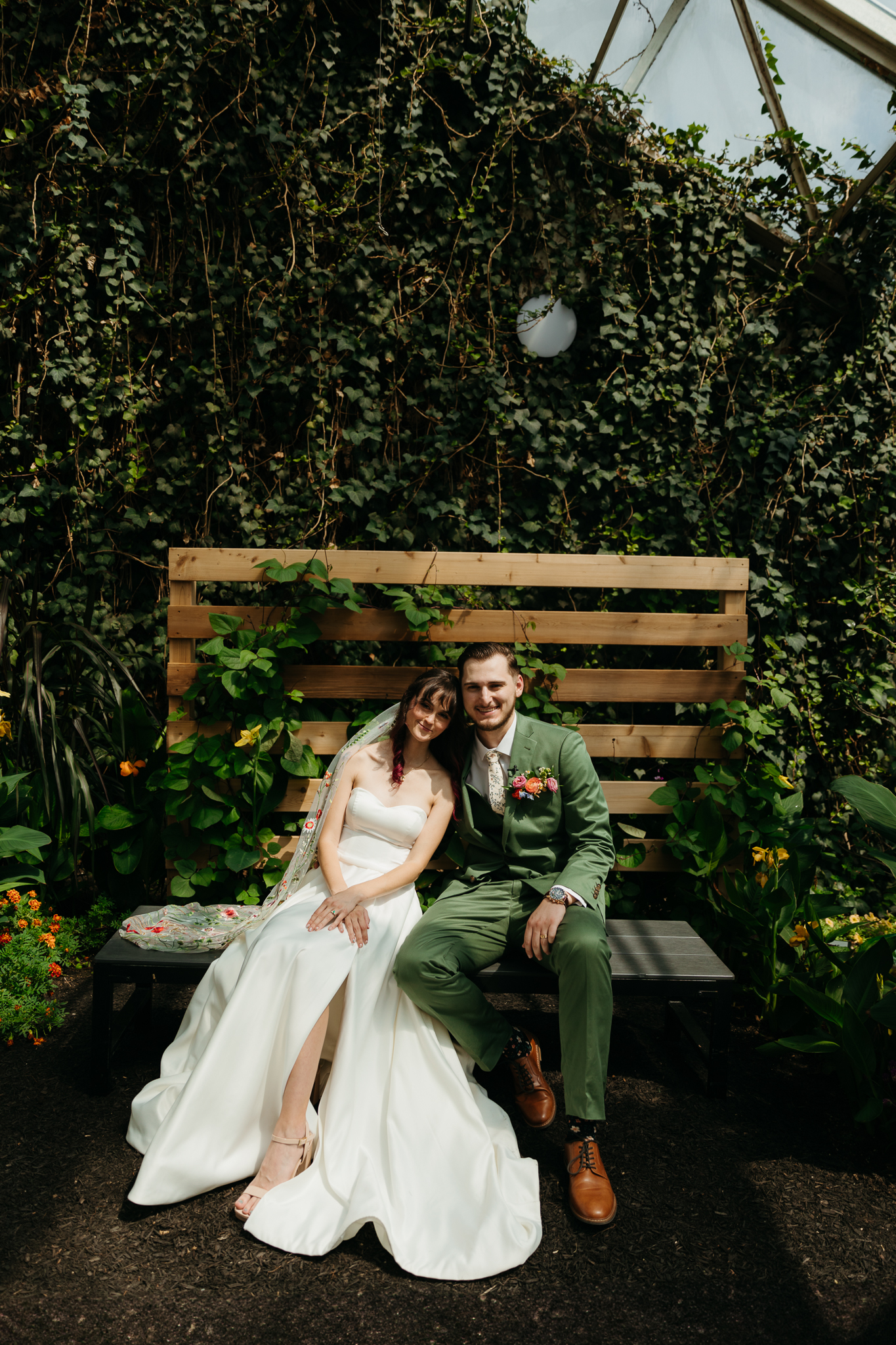 The Prettiest Fort Wayne Botanical Gardens Wedding at Foellinger-Freimann Botanical Conservatory