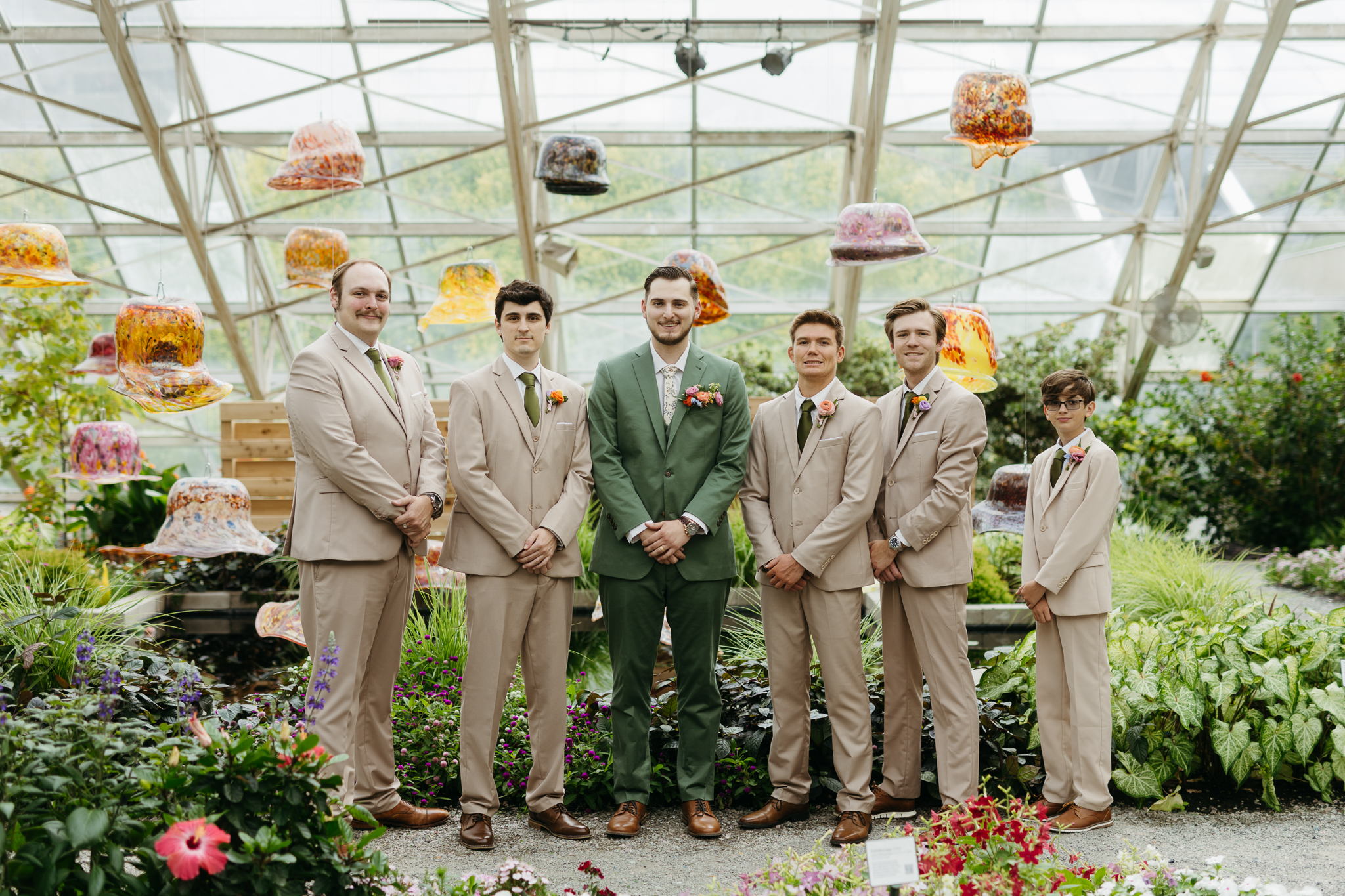 The Prettiest Fort Wayne Botanical Gardens Wedding at Foellinger-Freimann Botanical Conservatory