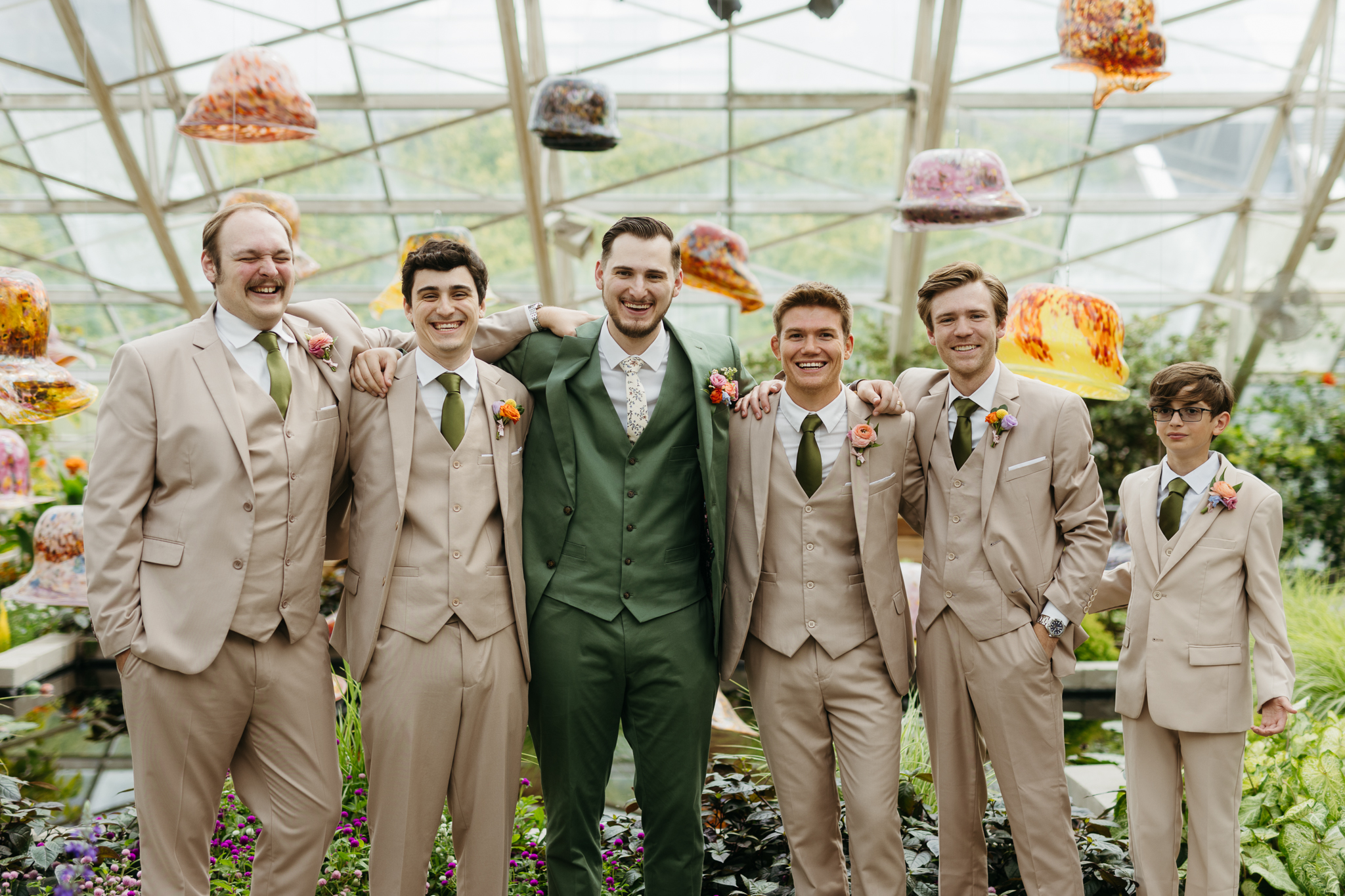 The Prettiest Fort Wayne Botanical Gardens Wedding at Foellinger-Freimann Botanical Conservatory