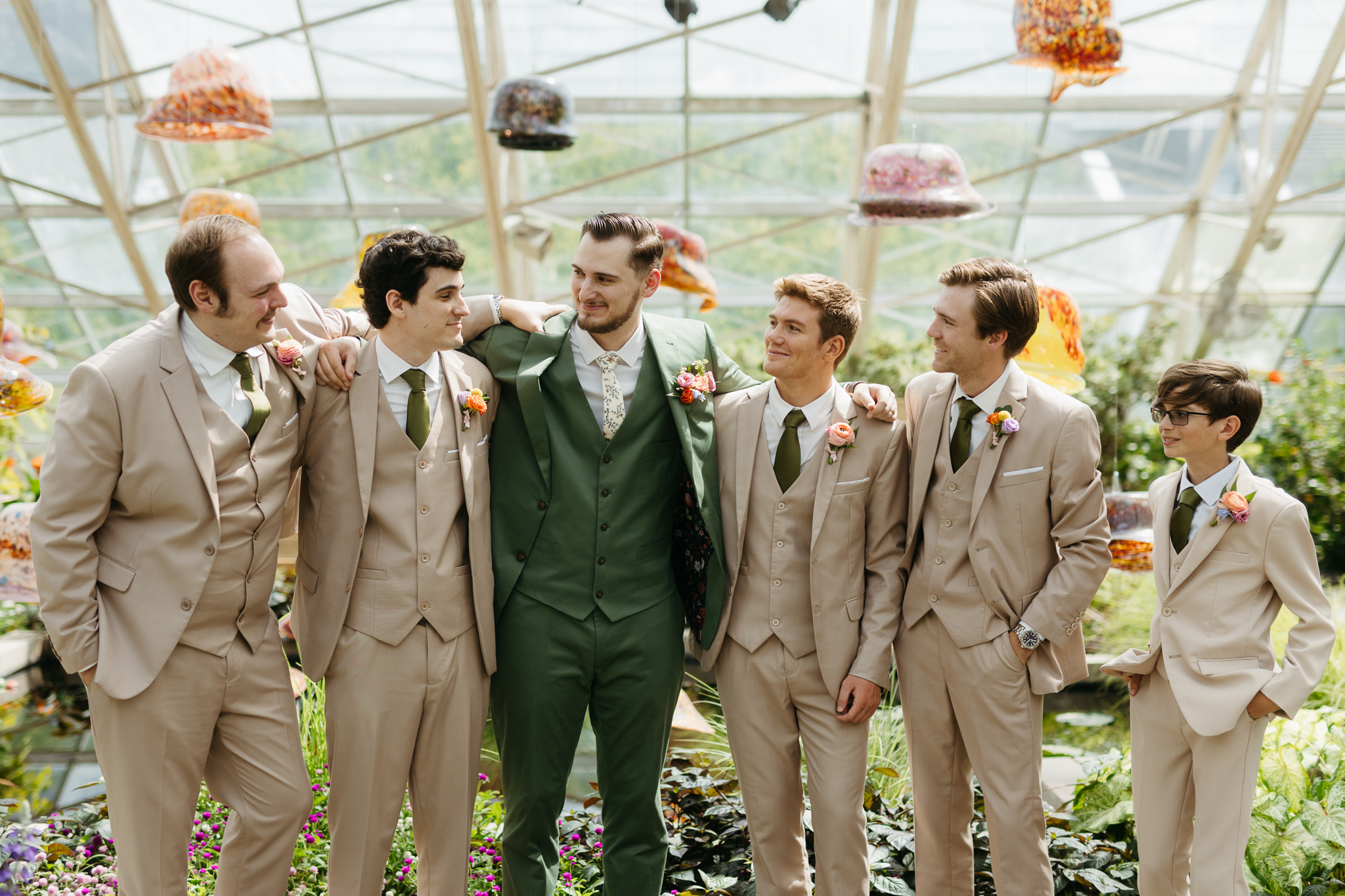 The Prettiest Fort Wayne Botanical Gardens Wedding at Foellinger-Freimann Botanical Conservatory