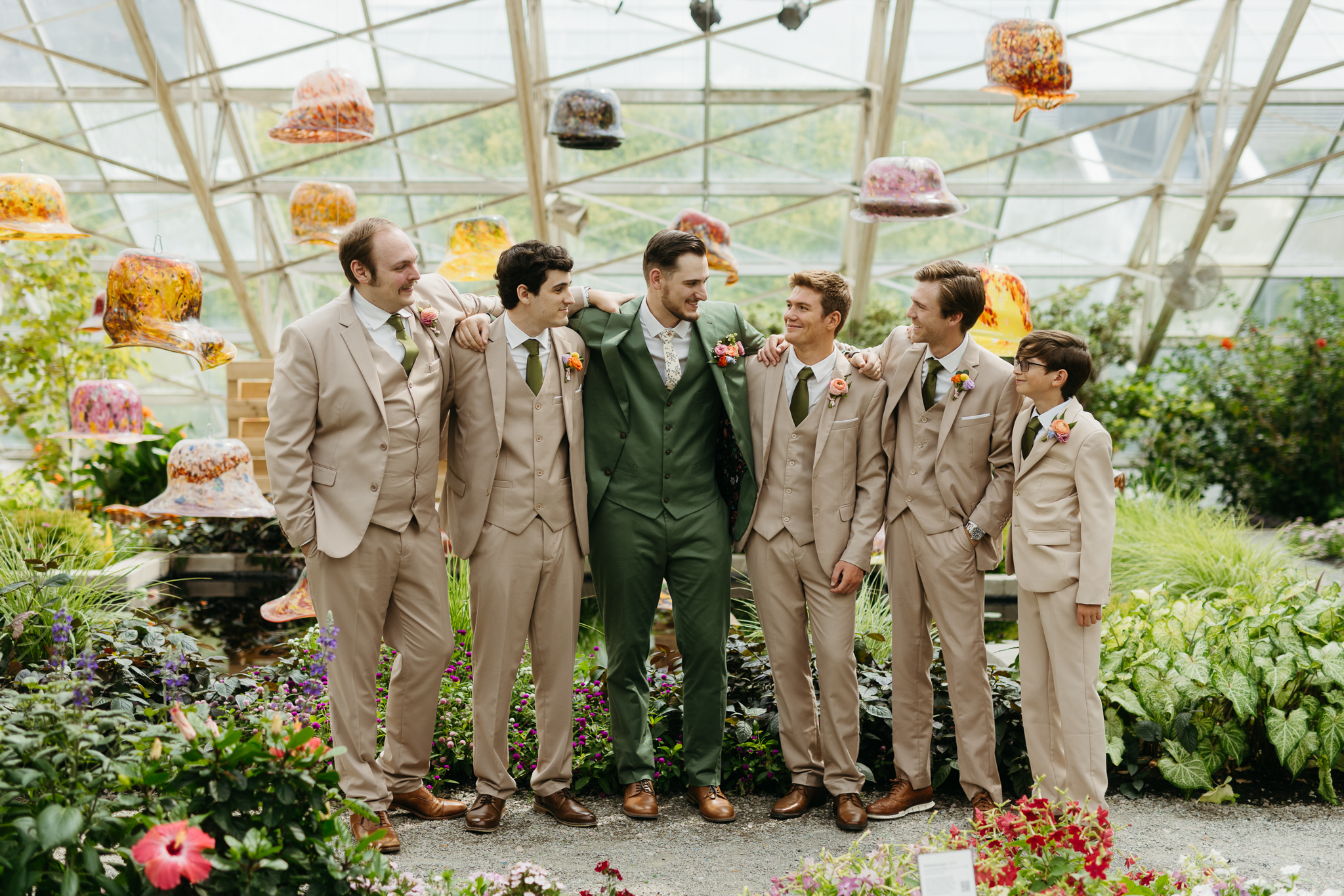 The Prettiest Fort Wayne Botanical Gardens Wedding at Foellinger-Freimann Botanical Conservatory