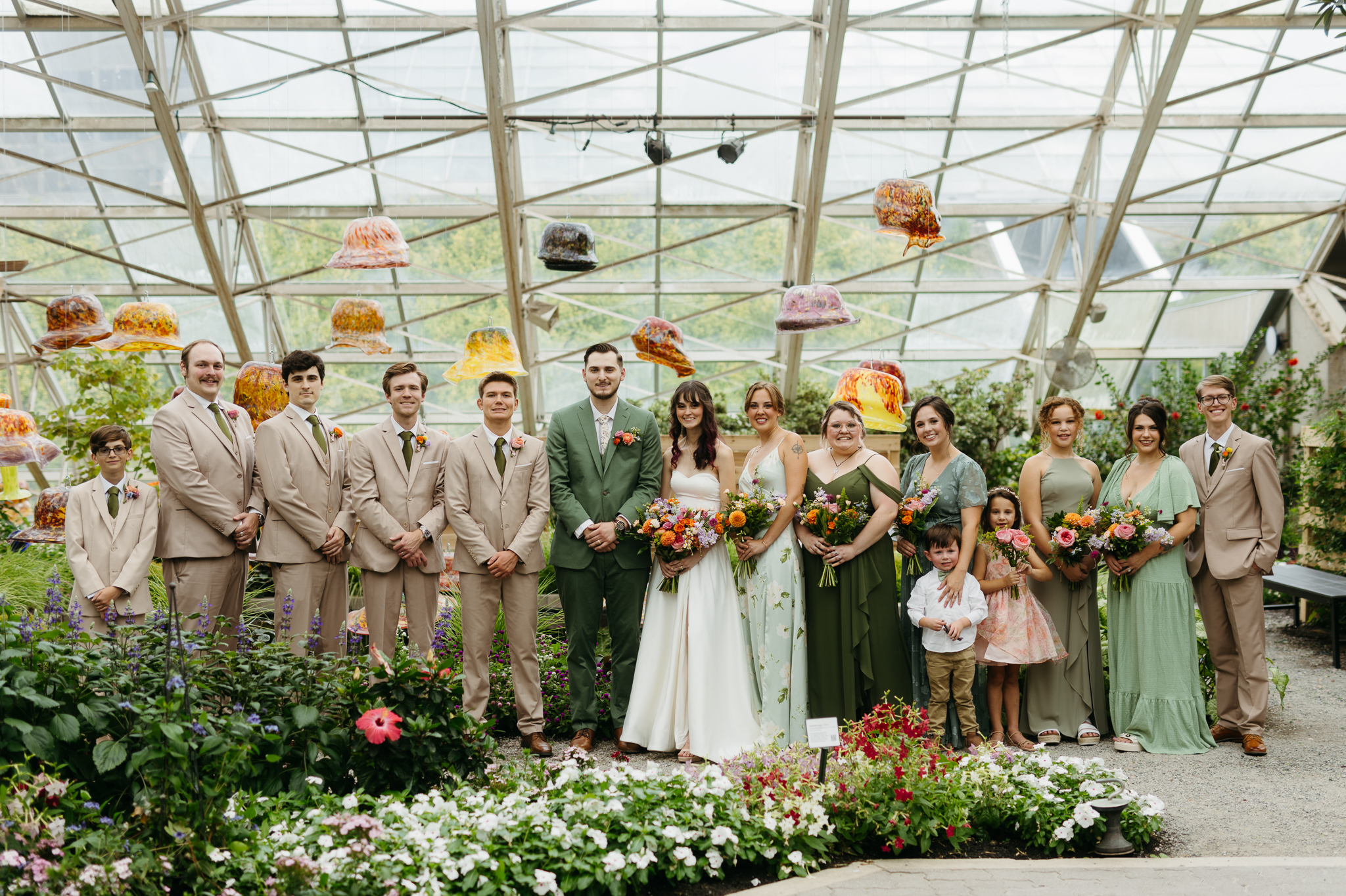 The Prettiest Fort Wayne Botanical Gardens Wedding at Foellinger-Freimann Botanical Conservatory