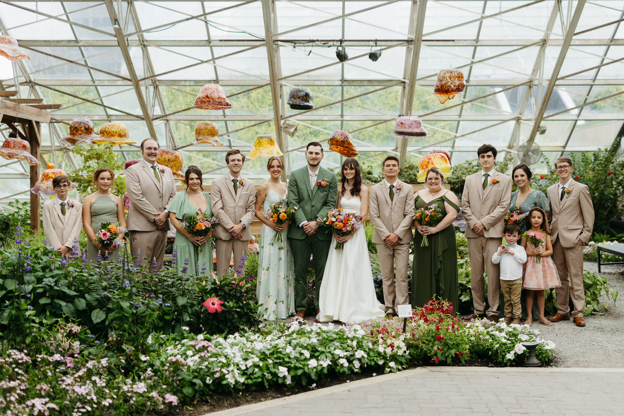 The Prettiest Fort Wayne Botanical Gardens Wedding at Foellinger-Freimann Botanical Conservatory