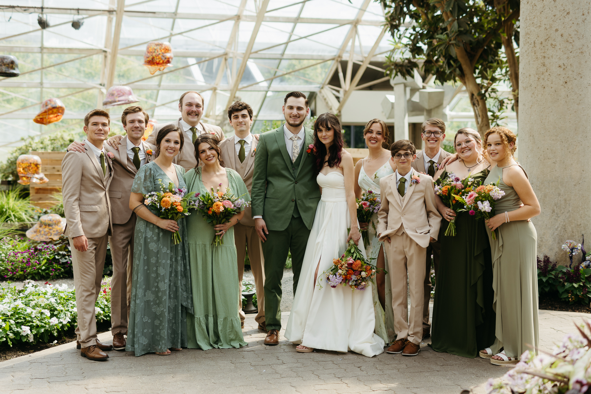 The Prettiest Fort Wayne Botanical Gardens Wedding at Foellinger-Freimann Botanical Conservatory