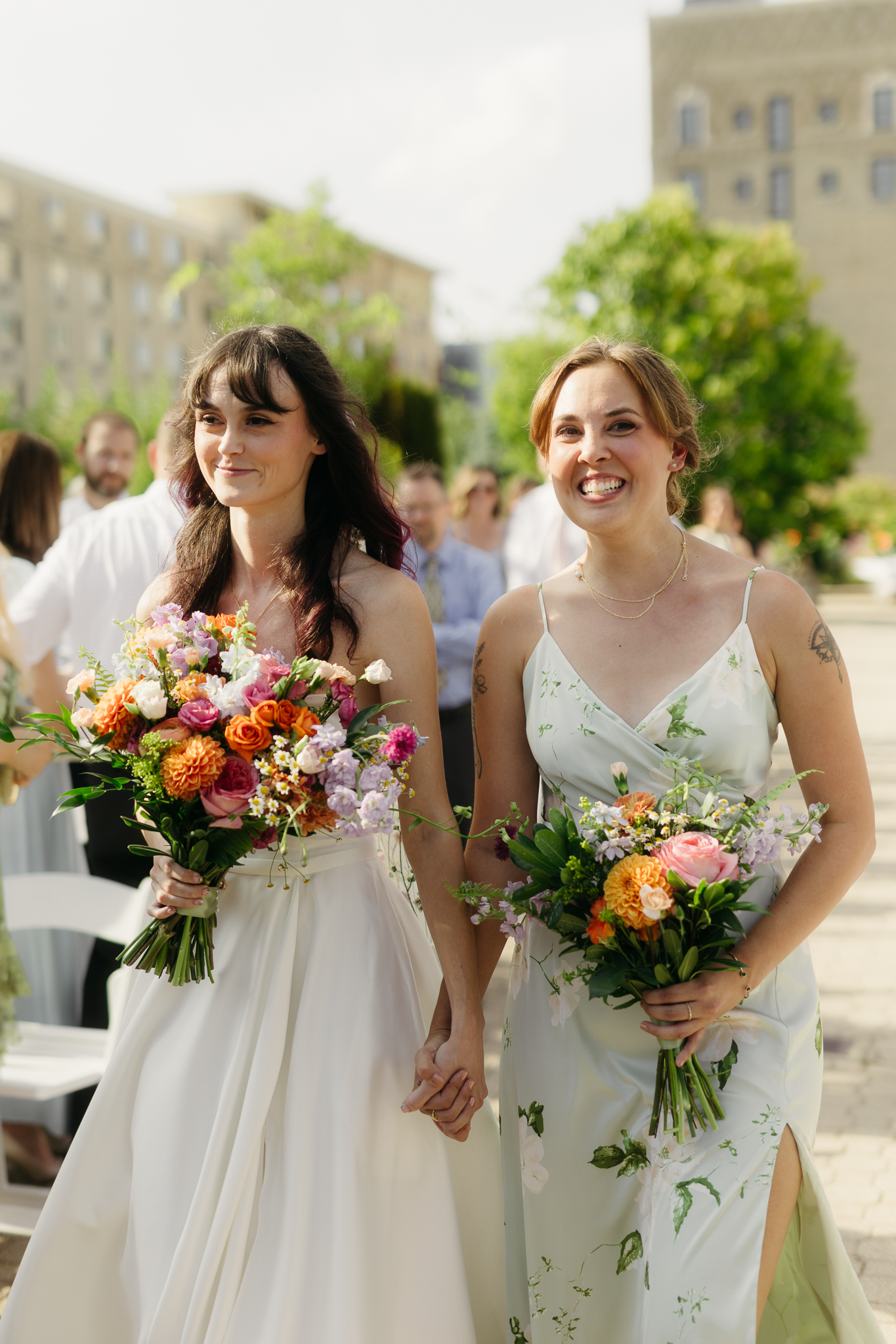 The Prettiest Fort Wayne Botanical Gardens Wedding at Foellinger-Freimann Botanical Conservatory