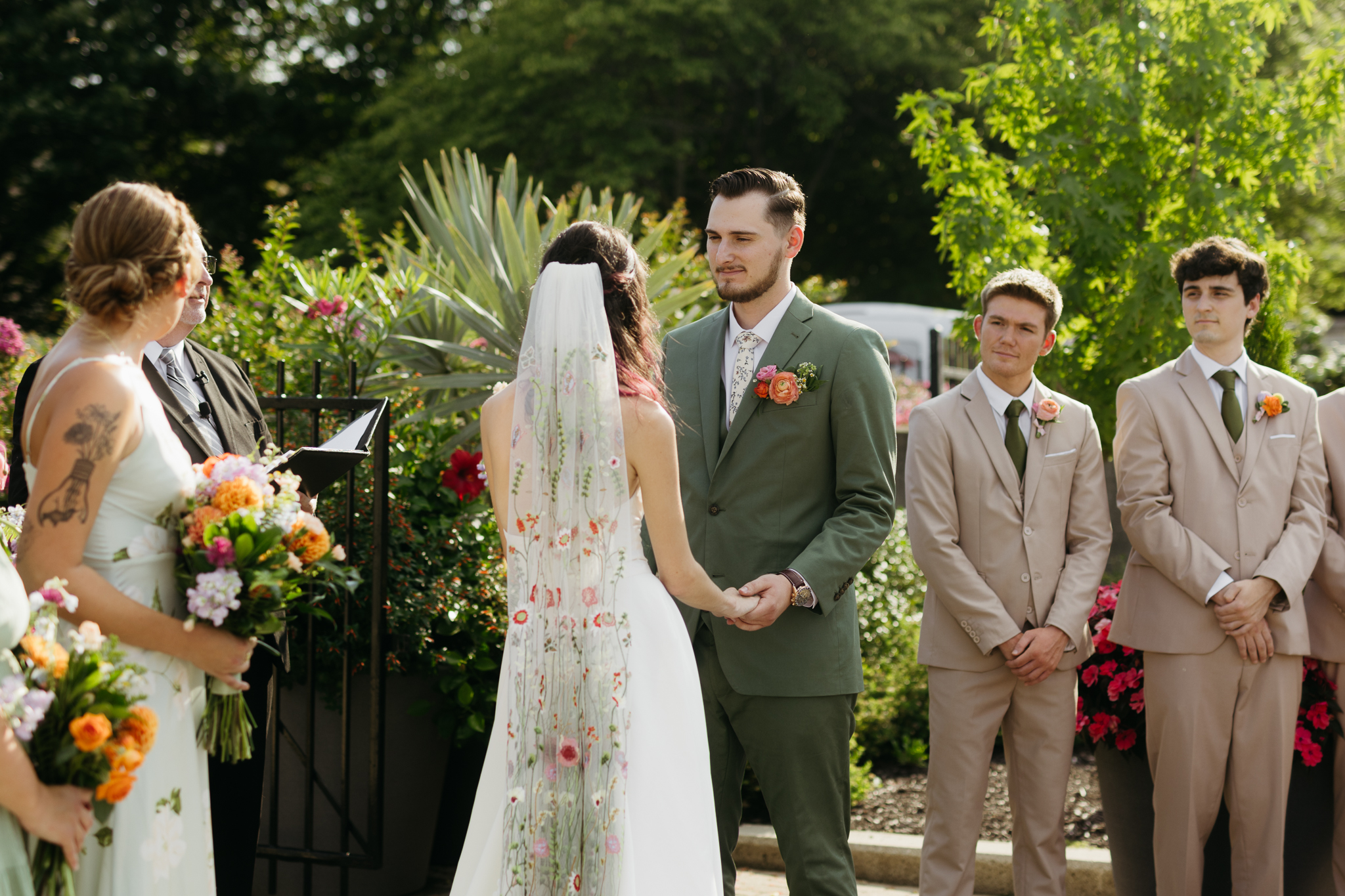 The Prettiest Fort Wayne Botanical Gardens Wedding at Foellinger-Freimann Botanical Conservatory