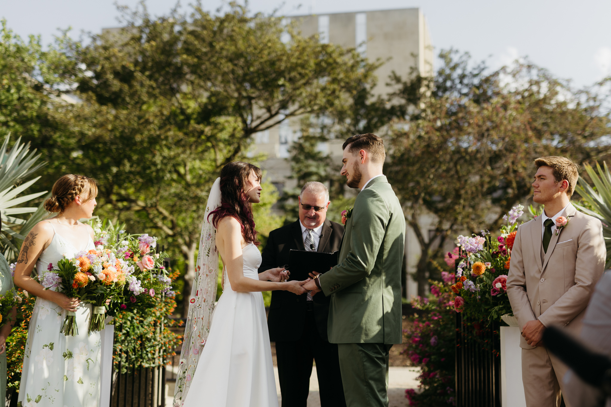 The Prettiest Fort Wayne Botanical Gardens Wedding at Foellinger-Freimann Botanical Conservatory