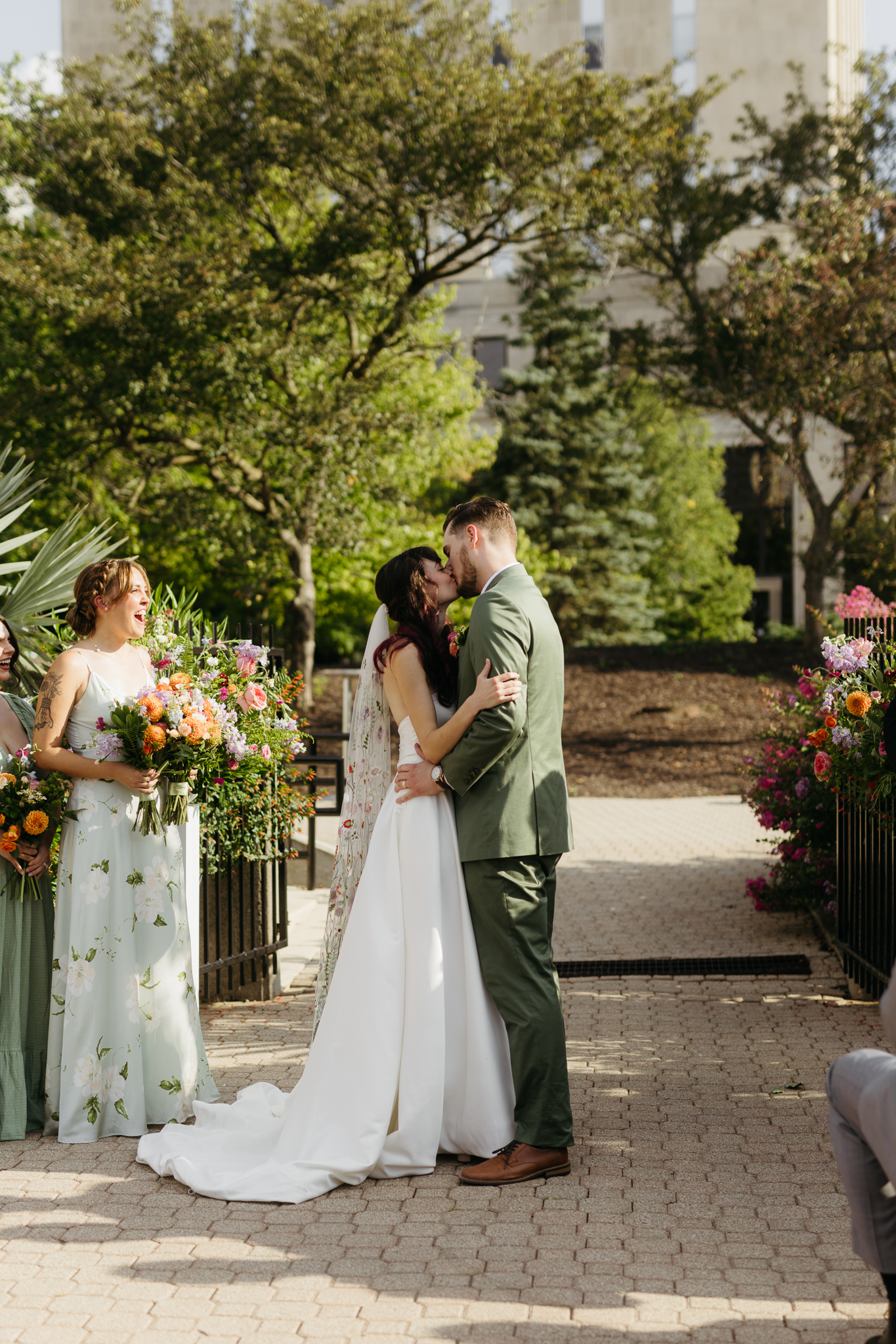 The Prettiest Fort Wayne Botanical Gardens Wedding at Foellinger-Freimann Botanical Conservatory