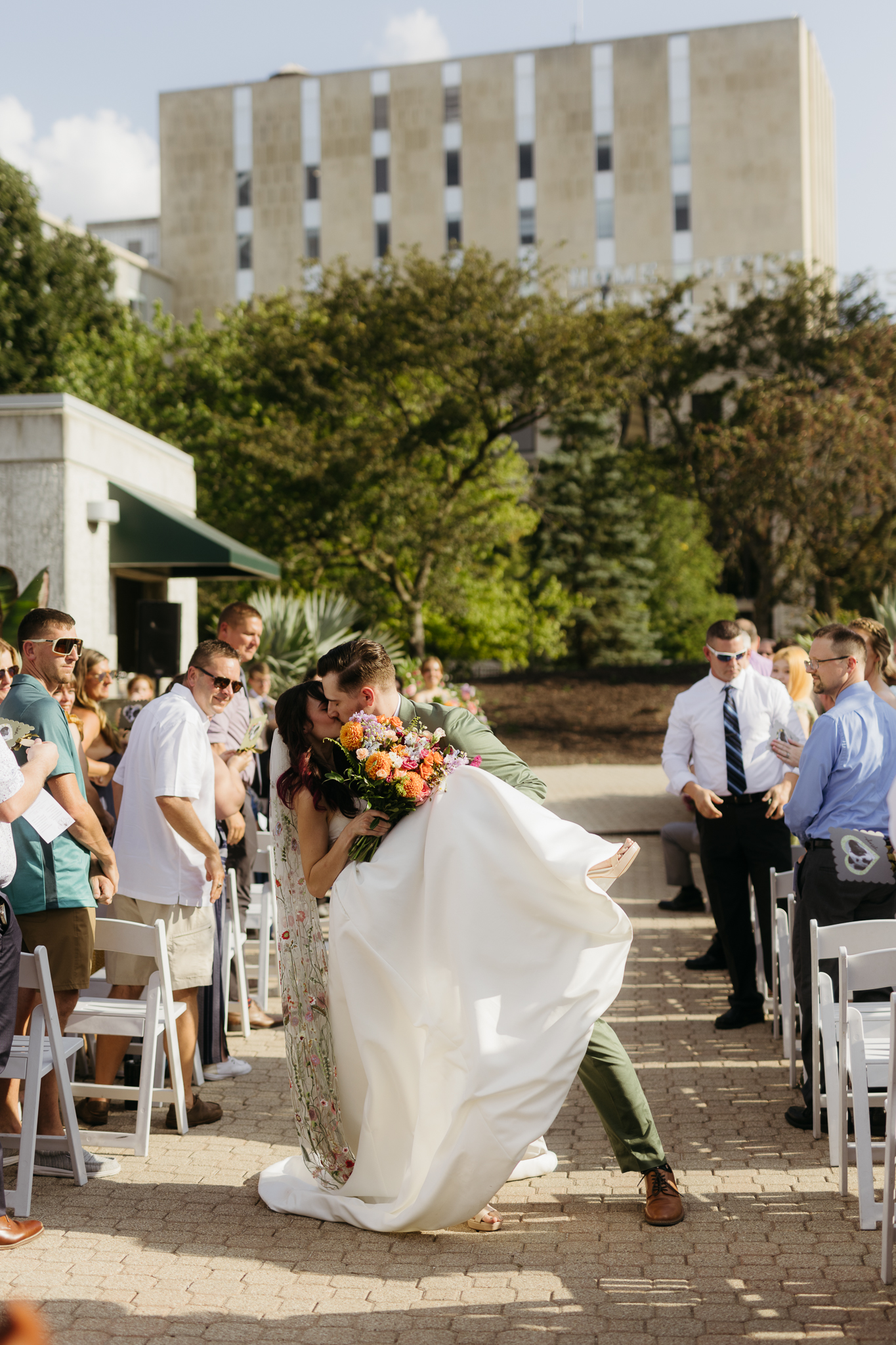 The Prettiest Fort Wayne Botanical Gardens Wedding at Foellinger-Freimann Botanical Conservatory