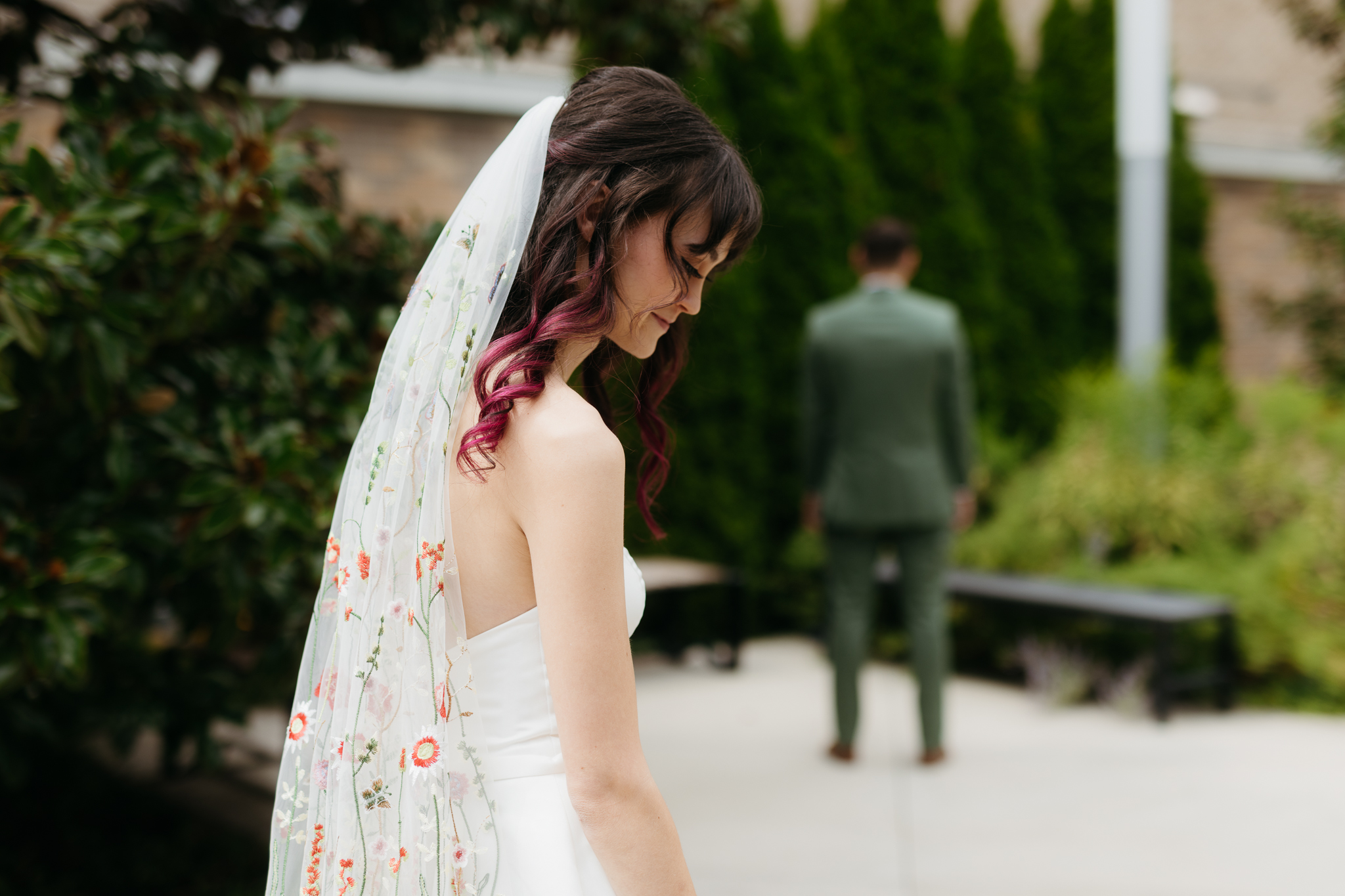 The Prettiest Fort Wayne Botanical Gardens Wedding at Foellinger-Freimann Botanical Conservatory