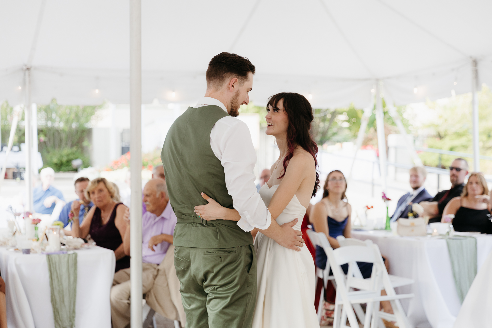 The Prettiest Fort Wayne Botanical Gardens Wedding at Foellinger-Freimann Botanical Conservatory