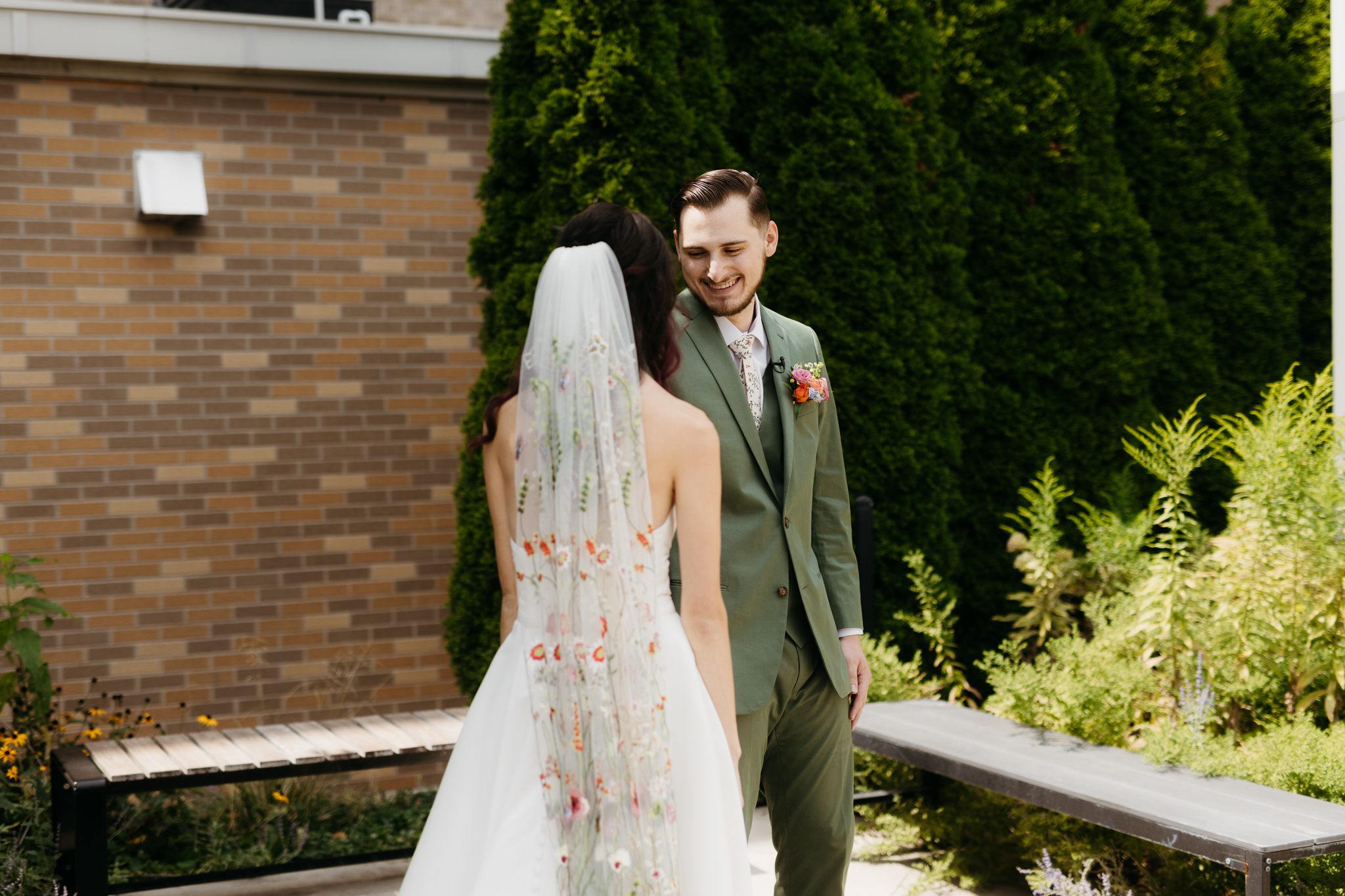 The Prettiest Fort Wayne Botanical Gardens Wedding at Foellinger-Freimann Botanical Conservatory