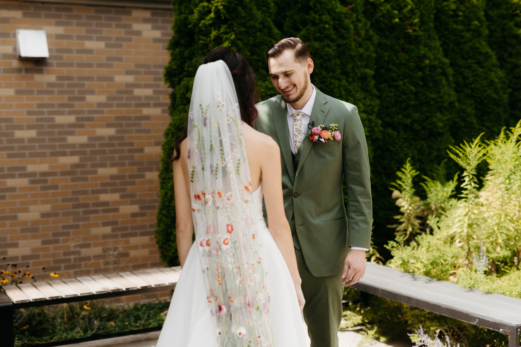 The Prettiest Fort Wayne Botanical Gardens Wedding at Foellinger-Freimann Botanical Conservatory