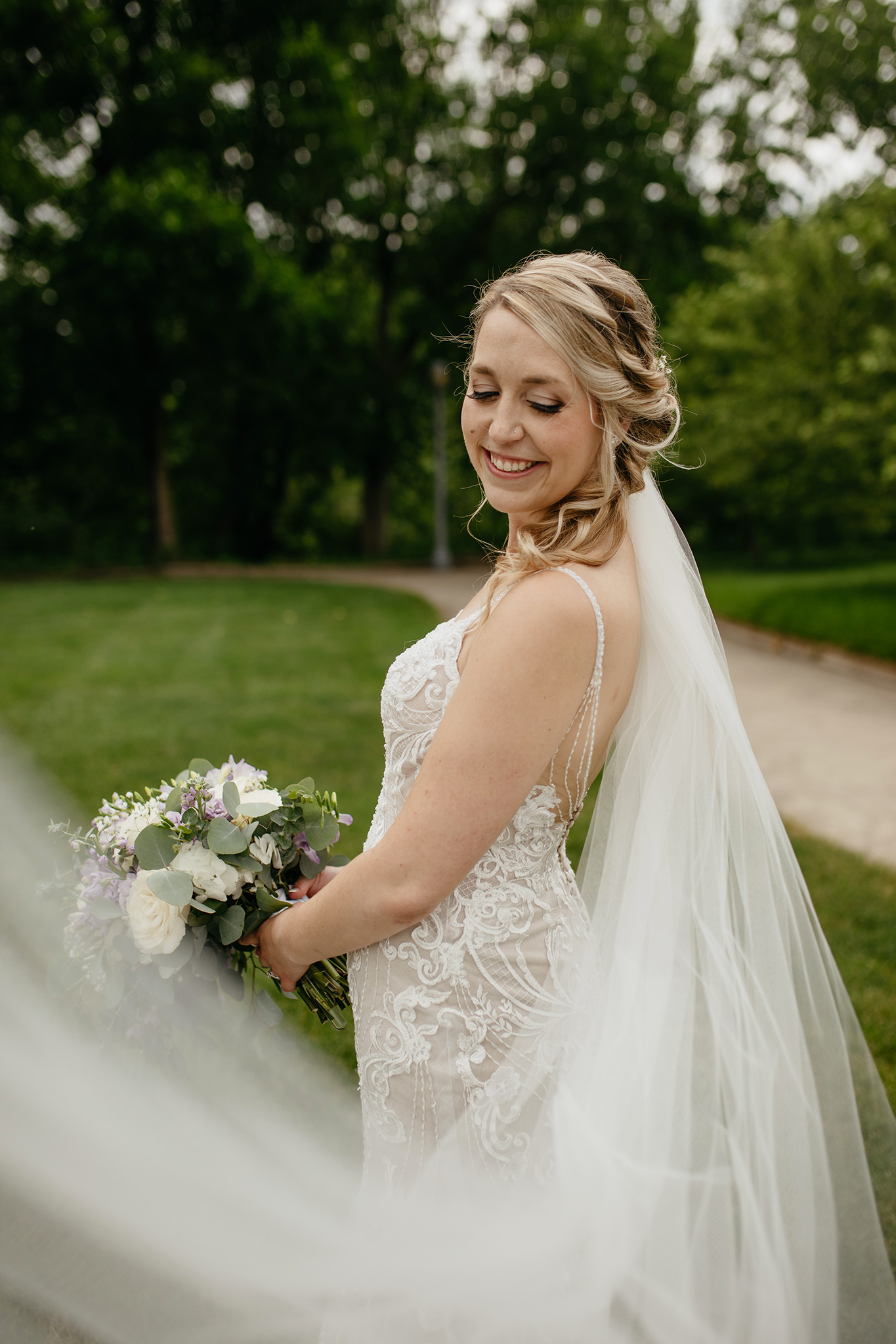 The Prettiest Outdoor Wedding Venues in Fort Wayne, Indiana || Indiana Wedding & Elopement Photography