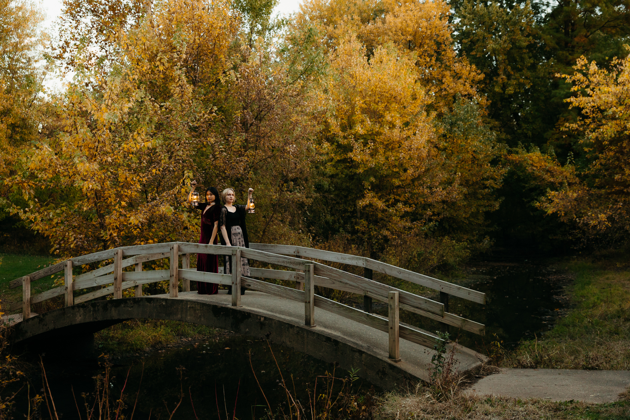 The Prettiest Fort Wayne Outdoor Wedding Venues || Indiana Intimate Wedding Photography