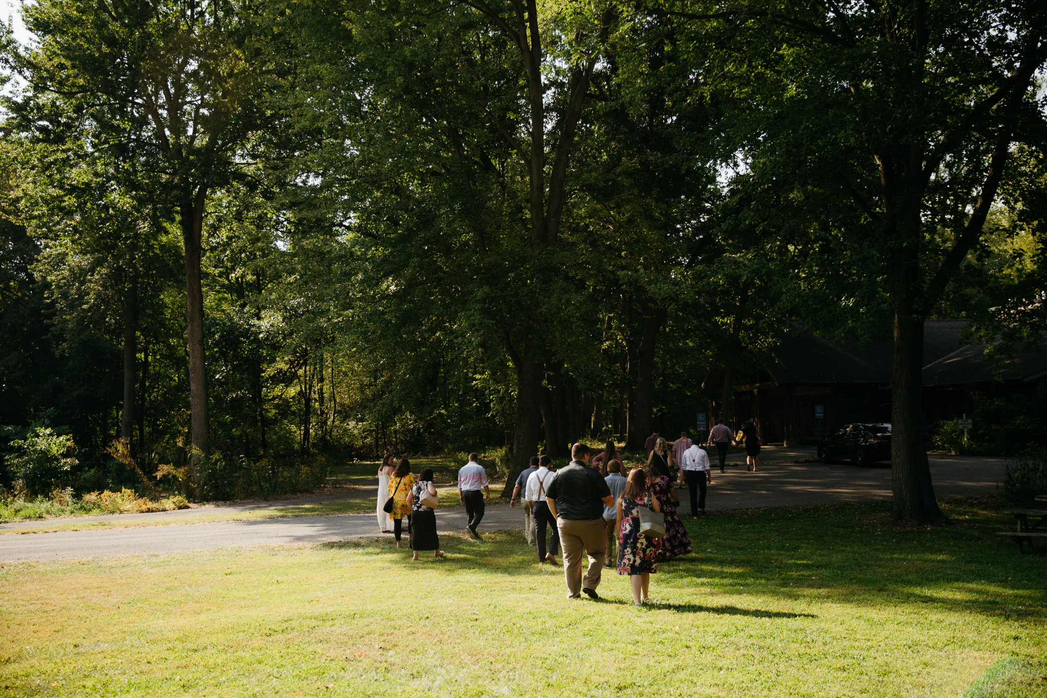 The Prettiest Fort Wayne Outdoor Wedding Venues || Indiana Intimate Wedding Photography