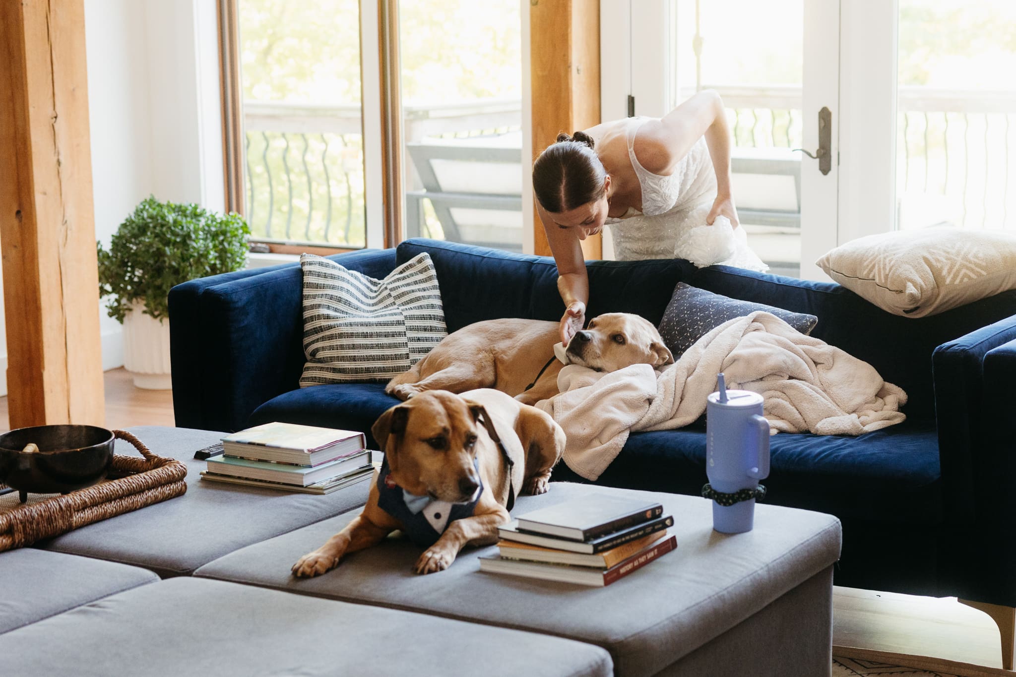 Group and family photos with bride and groom, hanging out at airbnb before heading out for the Lake Michigan wedding ceremony